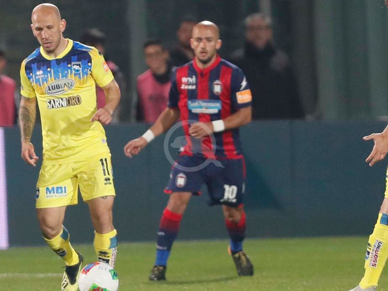 91' Crotone-Pescara 4-1, Galano: ''Così andiamo giù'', foto 1