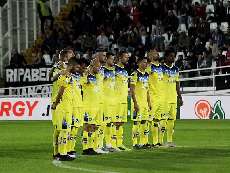 Minuto di silenzio sui campi di calcio, foto 1