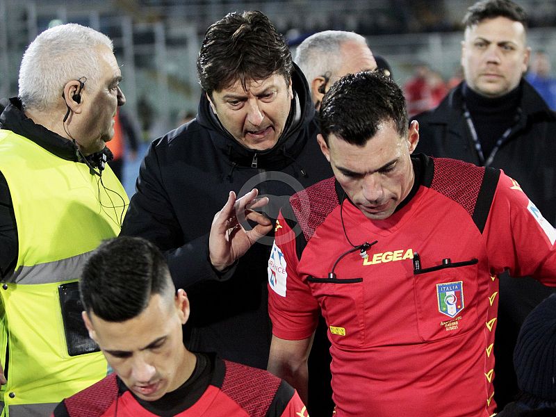 Il Pescara è già retrocesso, speriamo non per davvero, foto 1