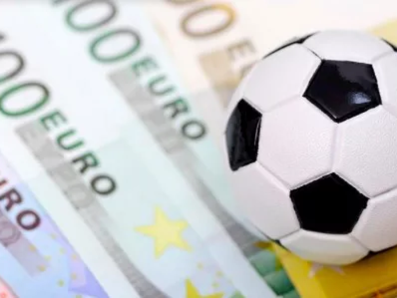 Calcio, debiti e futuro, foto 1