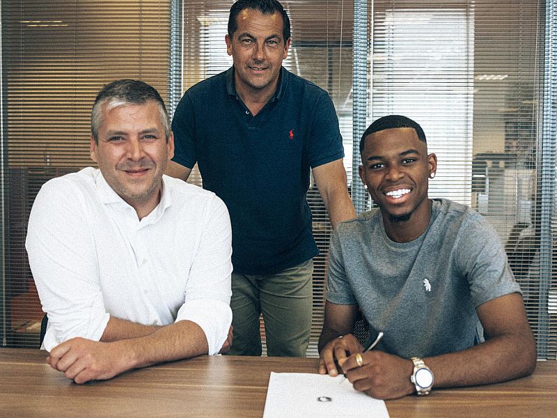 UFFICIALE: Nzita va al Beerschot, in Belgio, foto 1