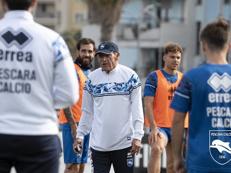 Seduta di allenamento mattutina per il Pescara, foto 1