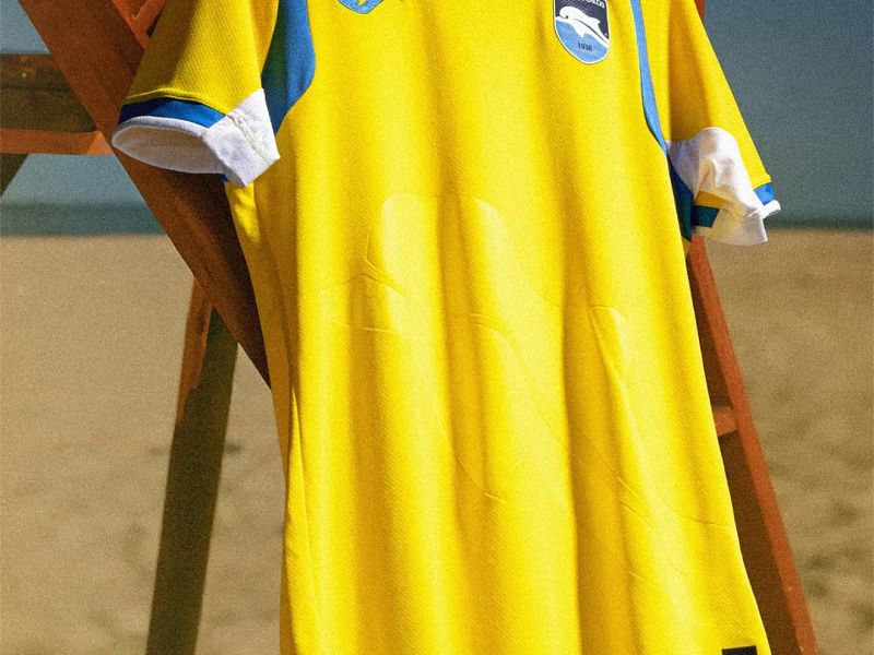 Presentata la terza maglia del Pescara 2025-2026, foto 1