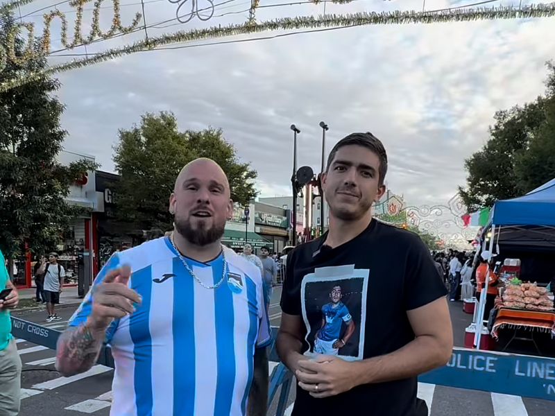 La nuova maglia del Pescara sbarca a New York, foto 1