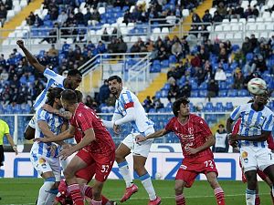 Pescara, ora non farti male da solo