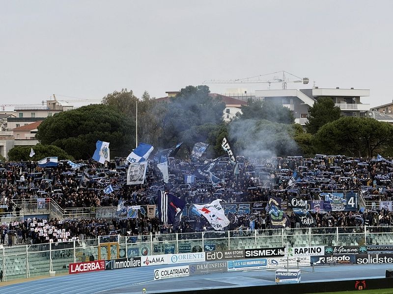 Pescara–Bari: una notte da vivere insieme. Tutti allo stadio Adriatico, foto 1