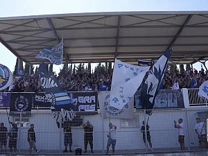 Centinaia di tifosi a Silvi per sostenere la squadra