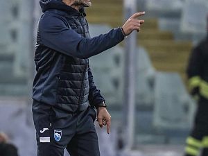 Pescara, ore decisive per l'allenatore: Gorgone aspetta, Buscè osserva